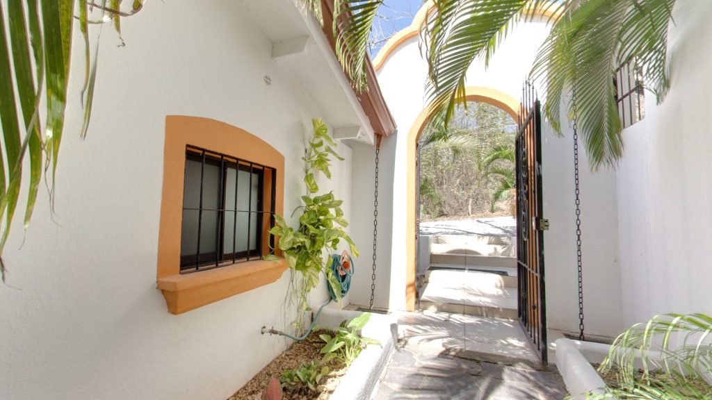 sitemgr_photo_465-3 sitemgr_photo_465-3