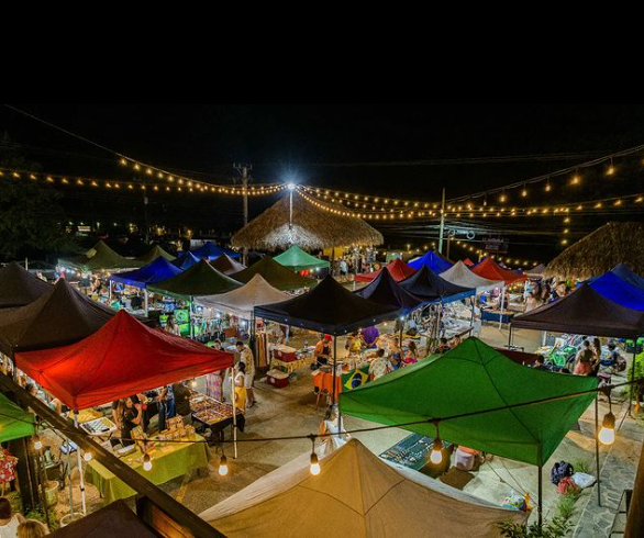 Tamarindo Moonlight Night Market