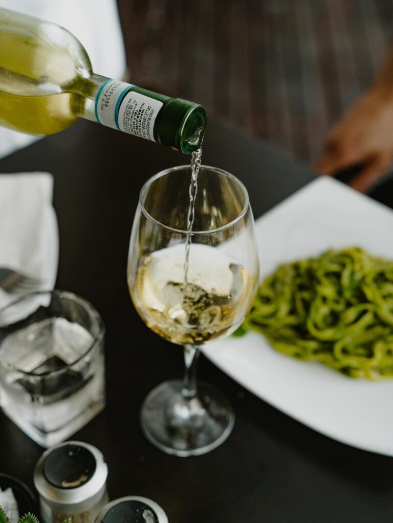 587011810 18328293526209186 5174977527001749886 n 768x1023