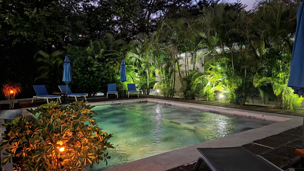 OTA251121 15 Piscine Nuit 1 1024x576