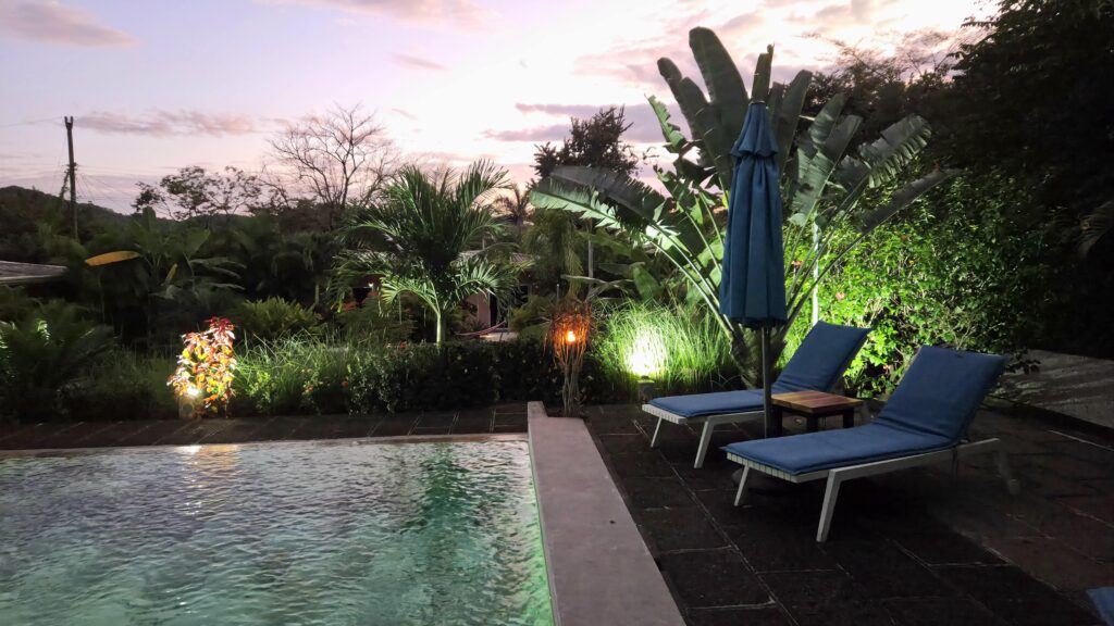 OTA251121 16 Piscine Nuit 1 1024x576