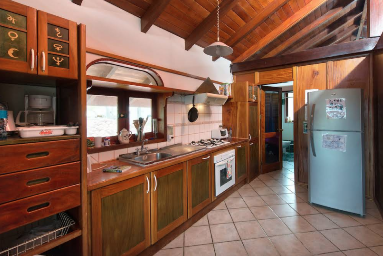 Screenshot from 2025 12 20 21 20 40 768x513