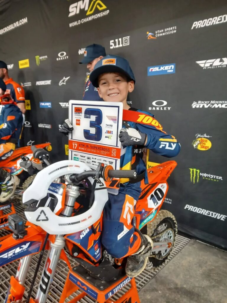 620846203 18558569419032118 4033229533158724930 n 768x1024