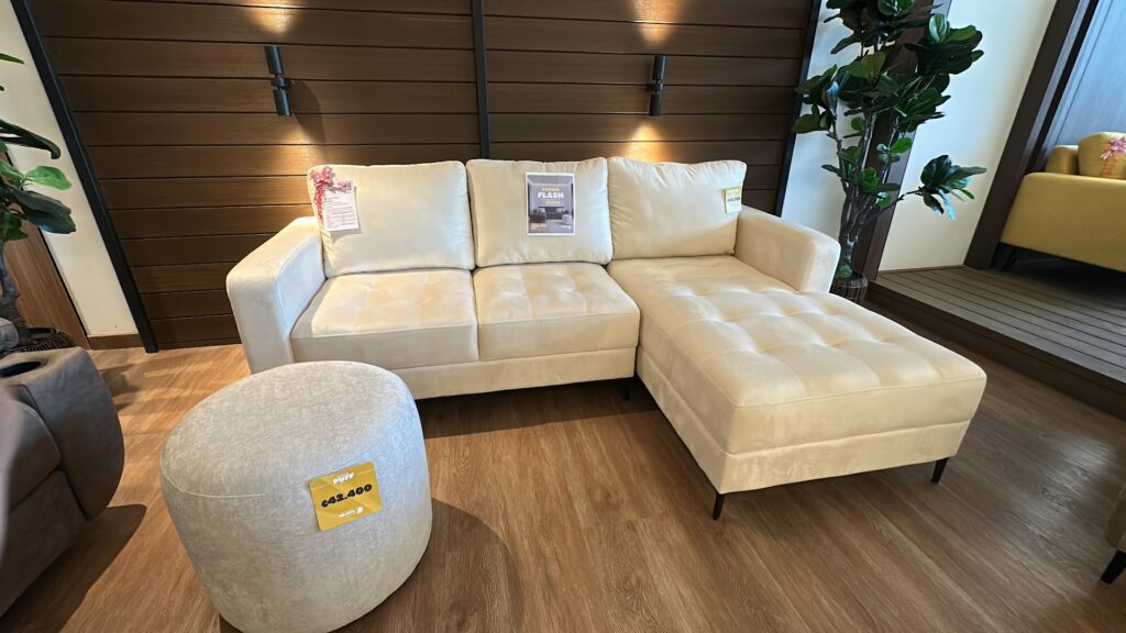 05 the sofa factory 1024x576