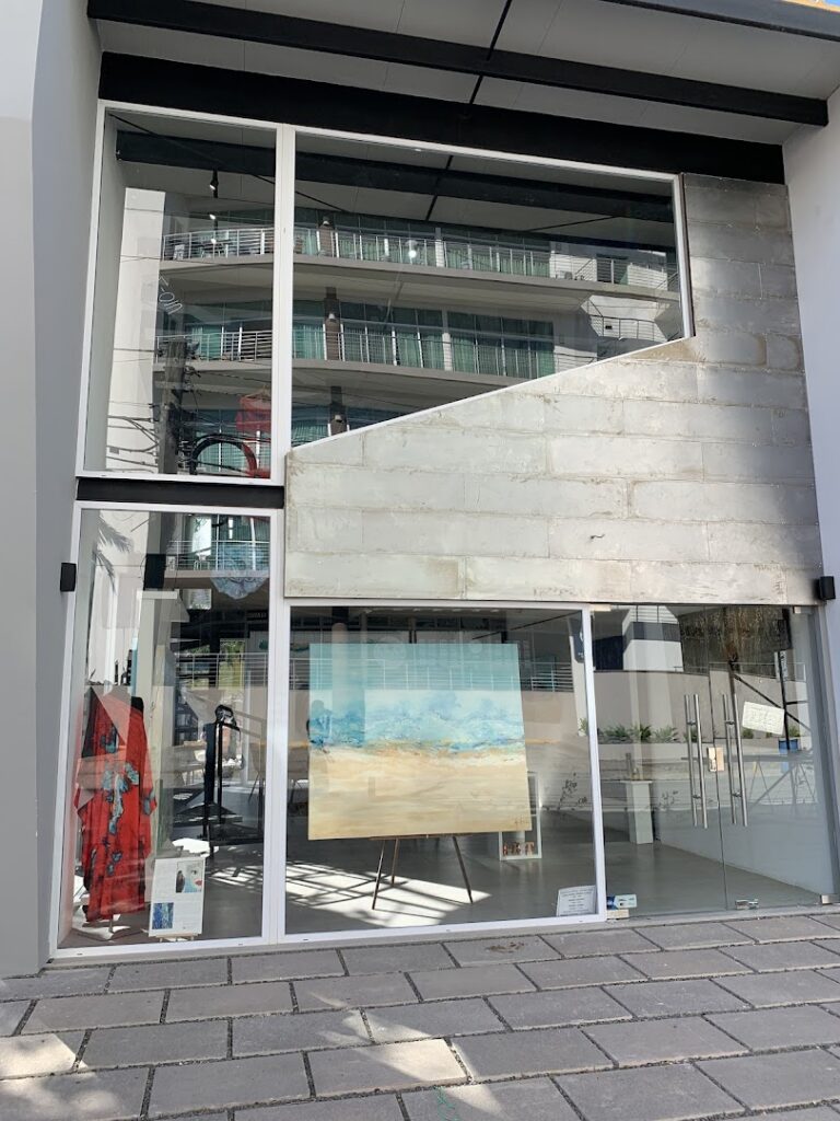 07 art gallery malu moreira 768x1024