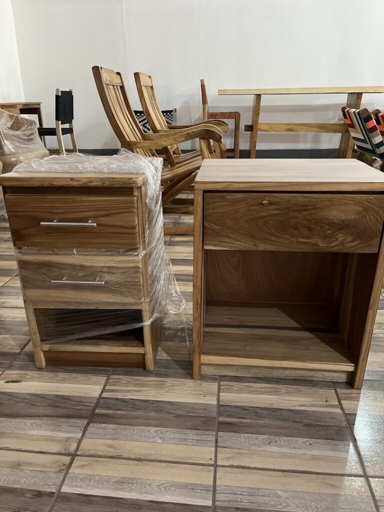 08 artesanias elton 768x1024