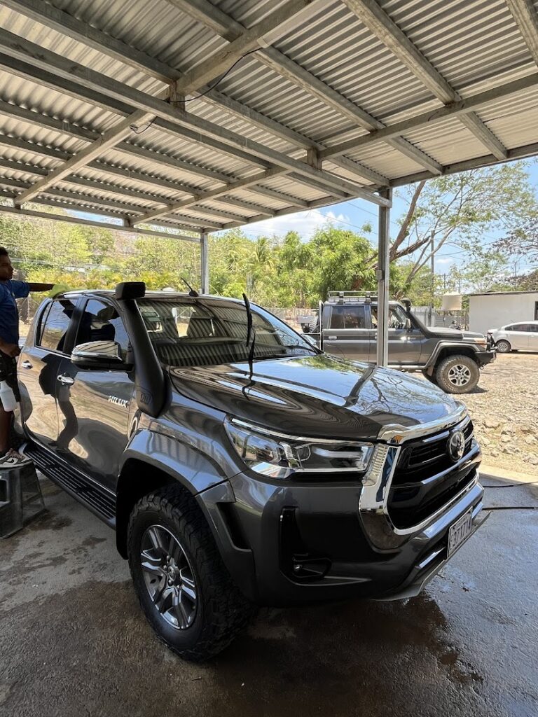 09 car wash detailing lubricentro malecon 768x1024