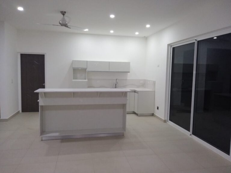 09 guanaa furniture store 768x576