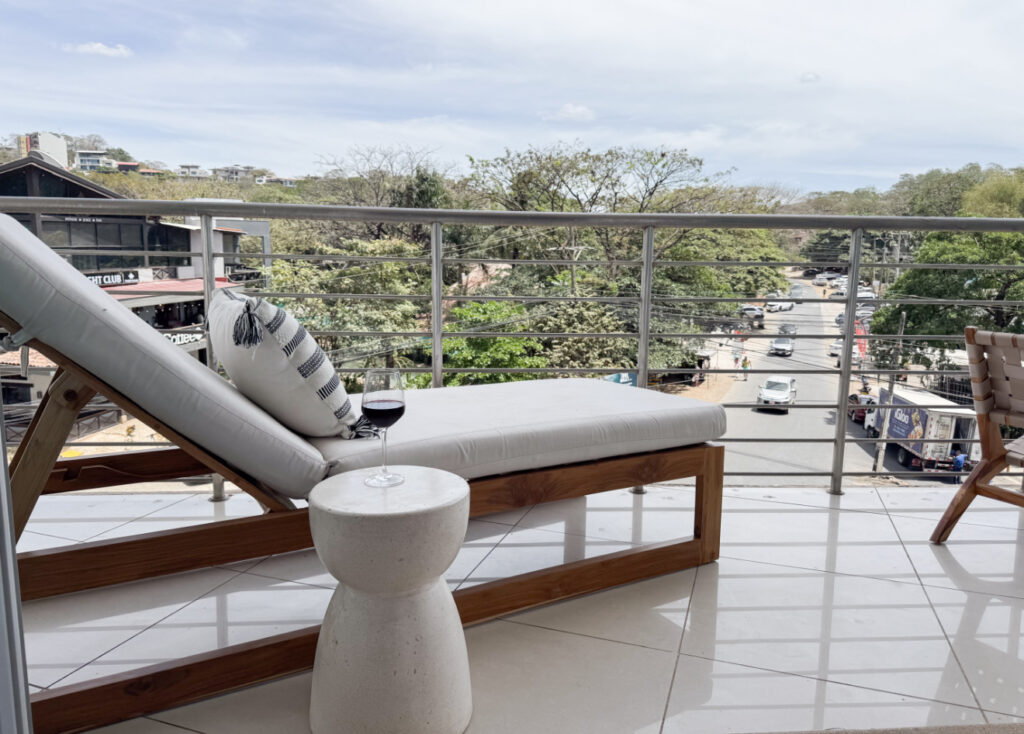 10 hohm tamarindo showroom 1024x734