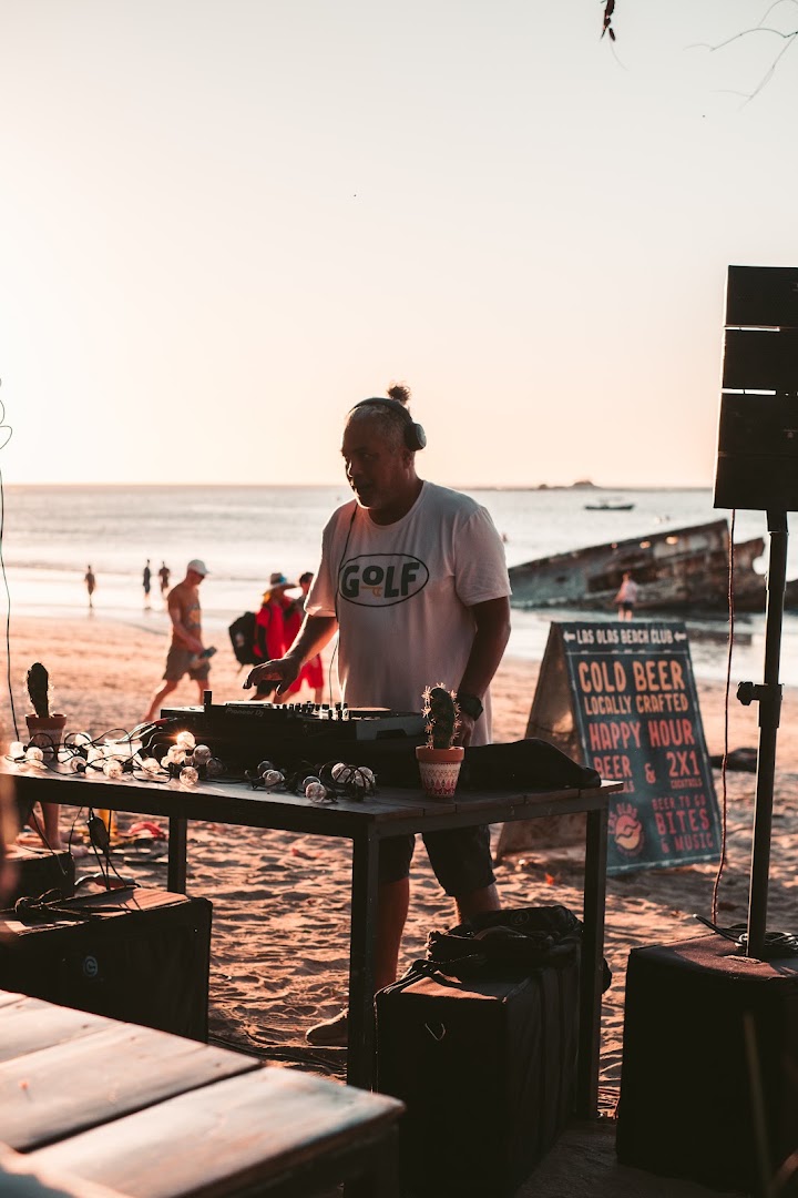 las olas beach club 5 1