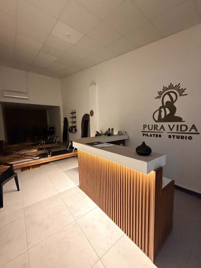 pura vida pilates studio tamarindo reformer mat 3 1 768x1024