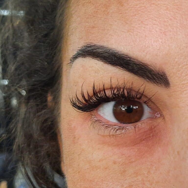 tamarindo eyelashes eyelash extensions and brow bar 1 1 768x768