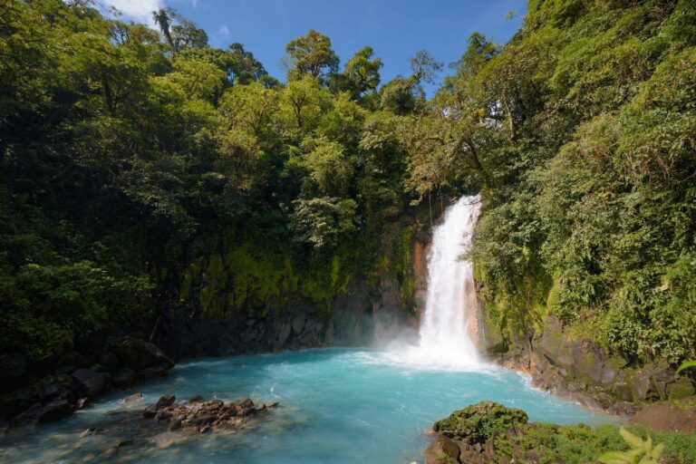wonder away costa rica 5 1 768x512