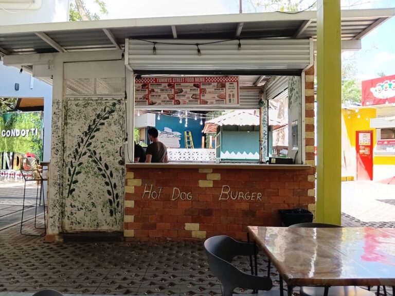 yummys street food 5 1 768x576